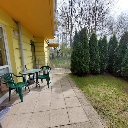 Apartament Z Ogrodkiem Колобжег Экстерьер фото