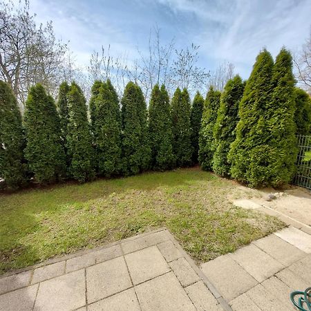 Apartament Z Ogrodkiem Колобжег Экстерьер фото
